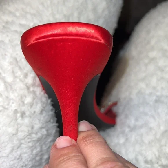 Franco Sarto Shoes Rhinestone Flower Kitten slip on missing some stones - Picture 7 of 9